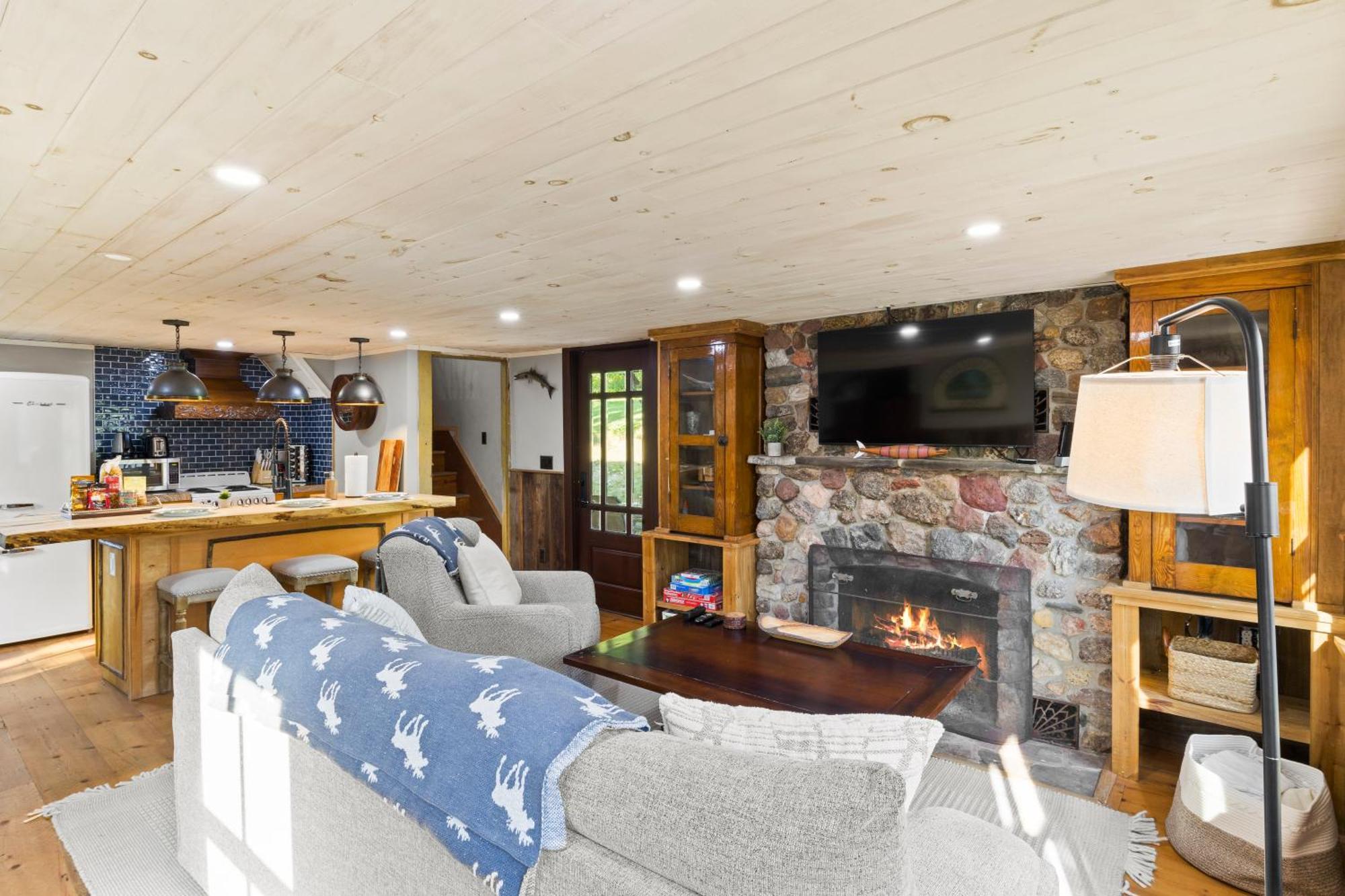 Cozy Two Bedroom Home On Canandaigua Lake Rushville Exterior photo